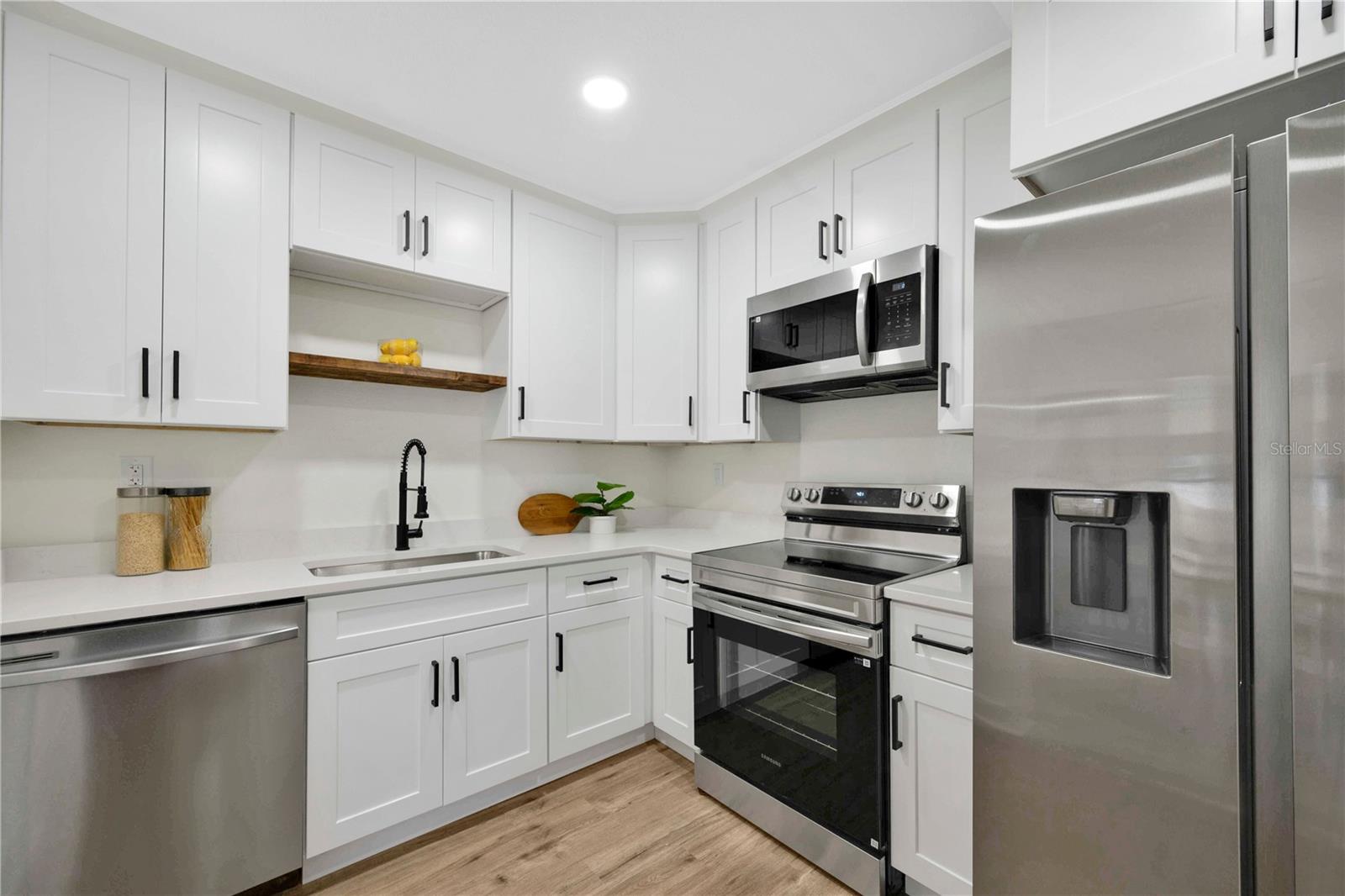 1506 E ELM RD, LAKELAND, FL, 33801