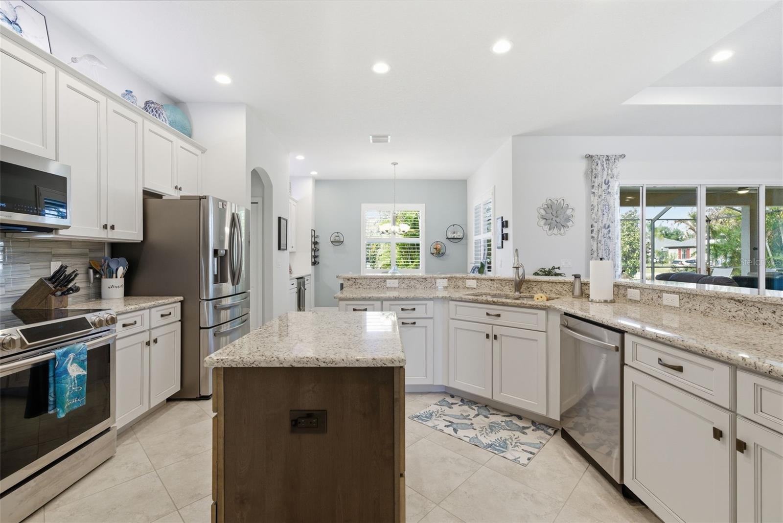 3840 CARDENAL AVE, SUN CITY CENTER, FL, 33573