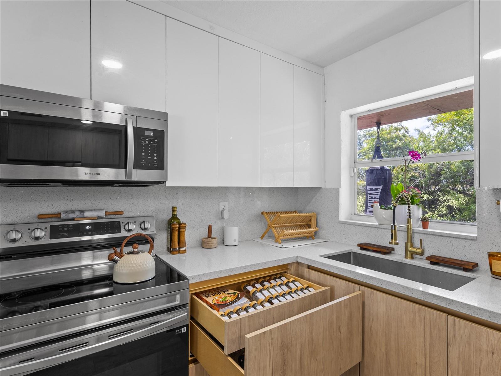 19244 NW 30TH CT, MIAMI GARDENS, FL, 33056