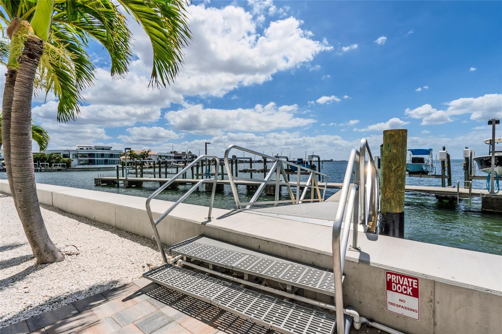 5700 MARINER ST #503A, TAMPA, FL, 33609