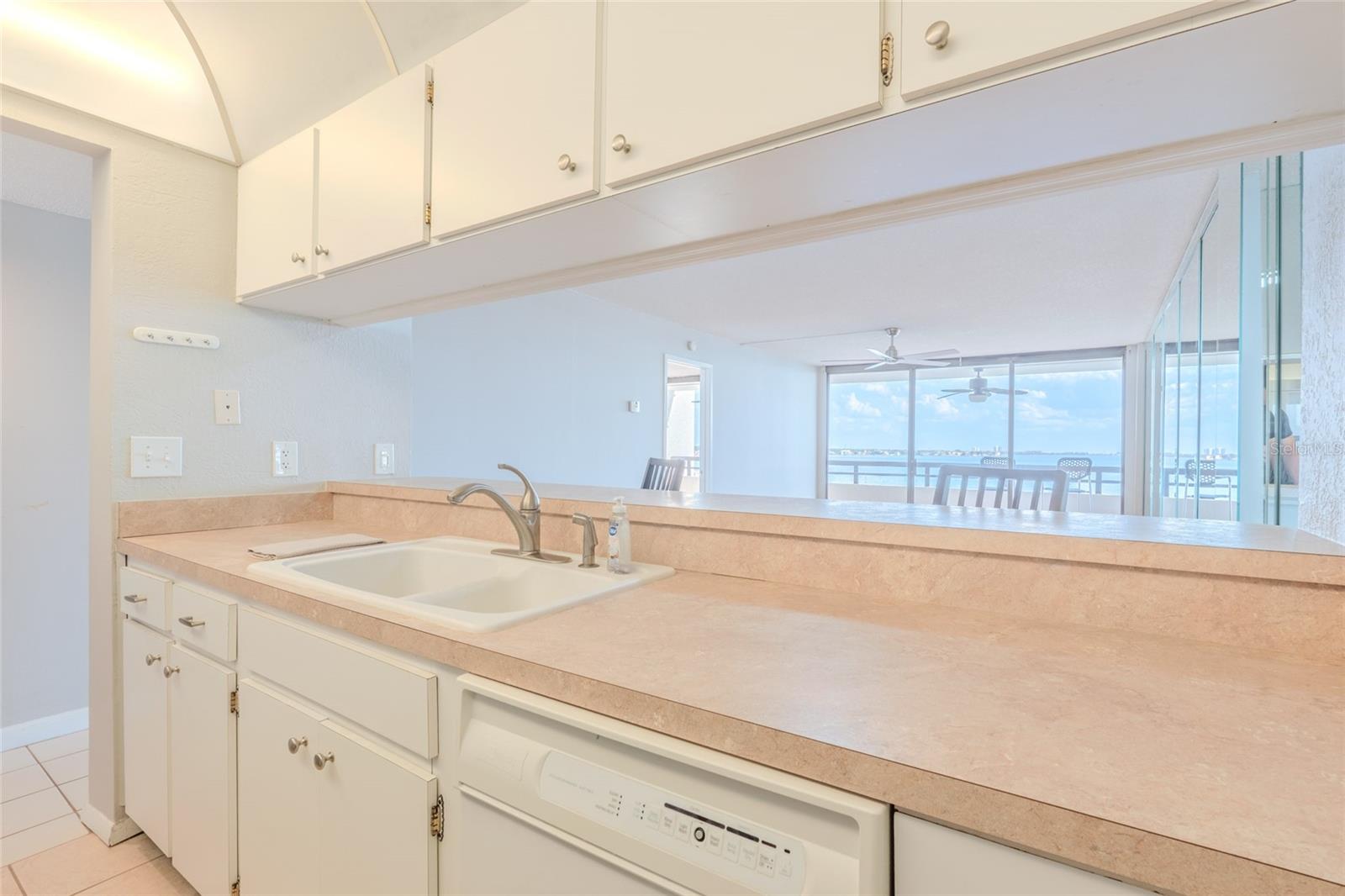 5700 MARINER ST #503A, TAMPA, FL, 33609