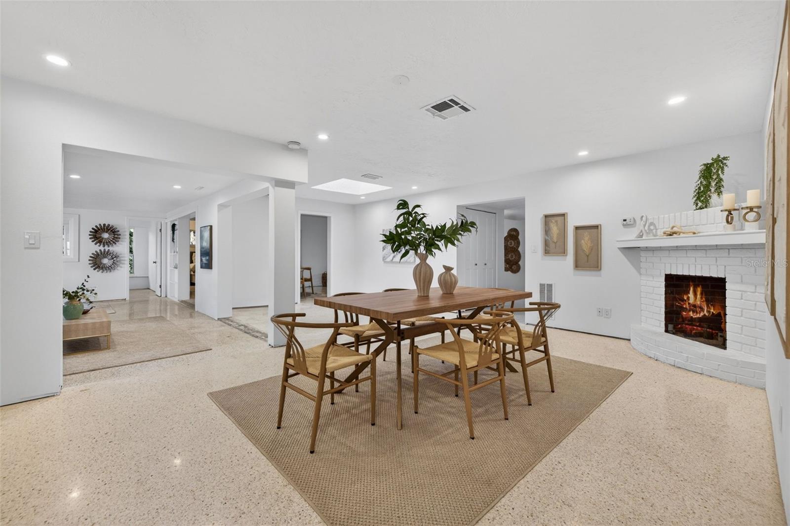 5200 14TH ST NE, ST PETERSBURG, FL, 33703