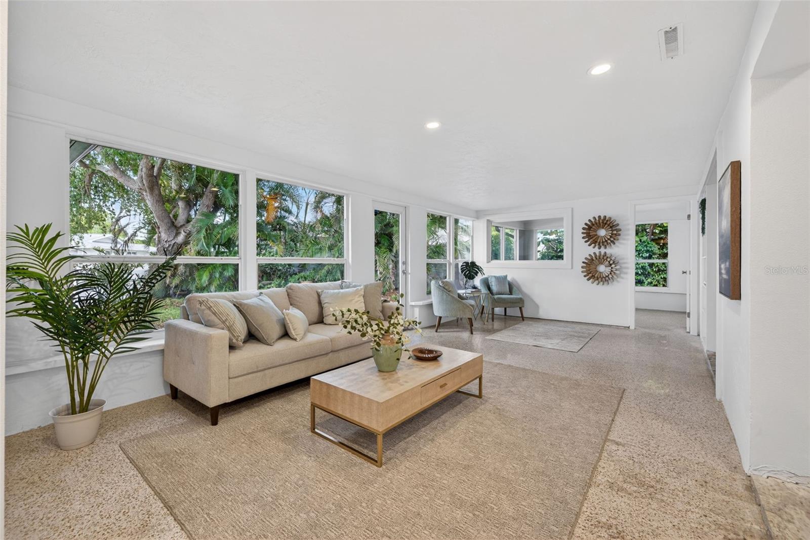 5200 14TH ST NE, ST PETERSBURG, FL, 33703