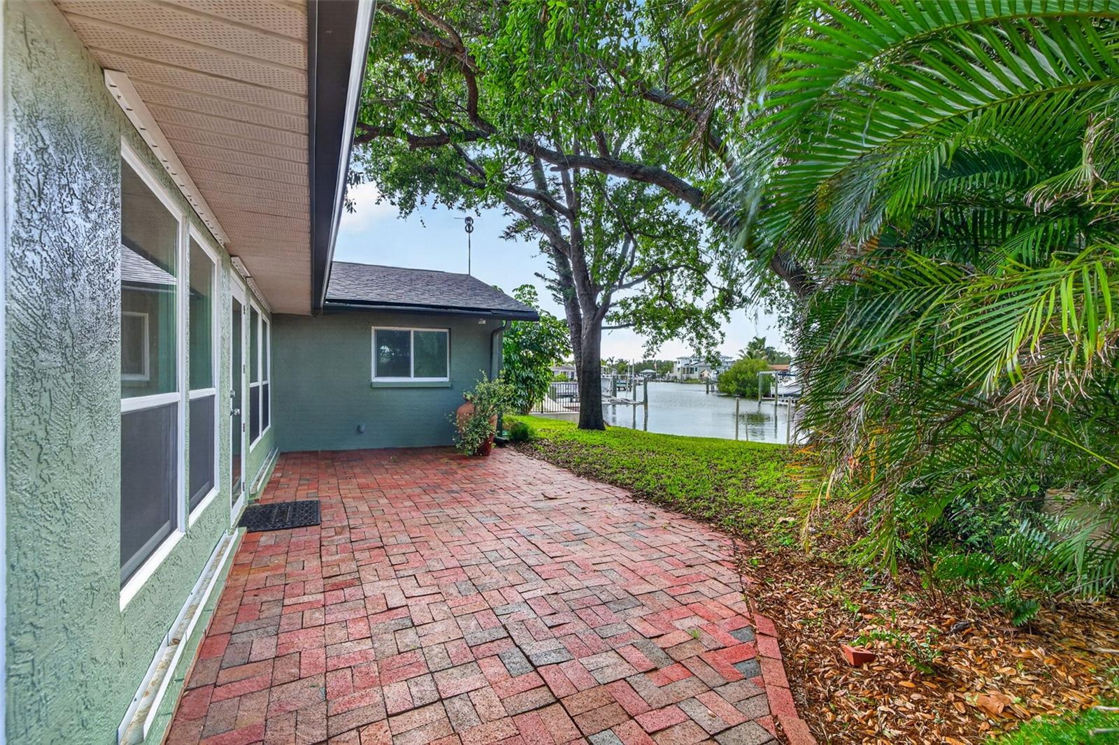 5200 14TH ST NE, ST PETERSBURG, FL, 33703