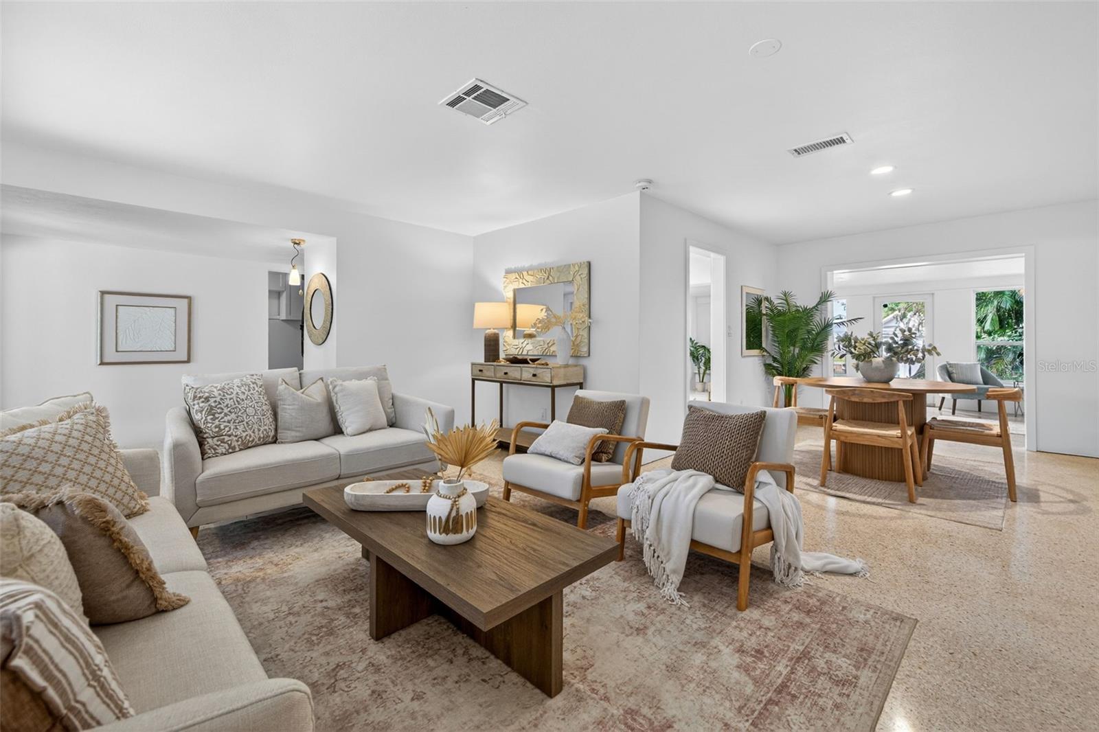 5200 14TH ST NE, ST PETERSBURG, FL, 33703