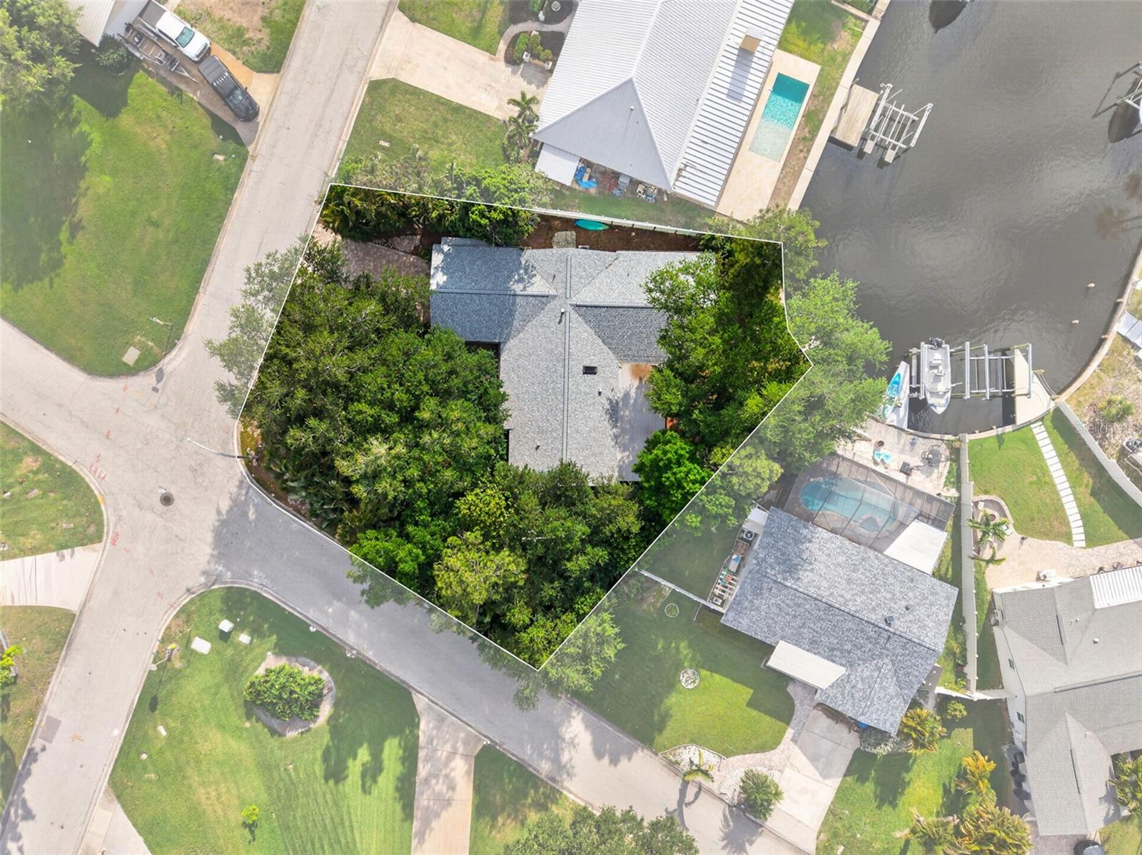 5200 14TH ST NE, ST PETERSBURG, FL, 33703