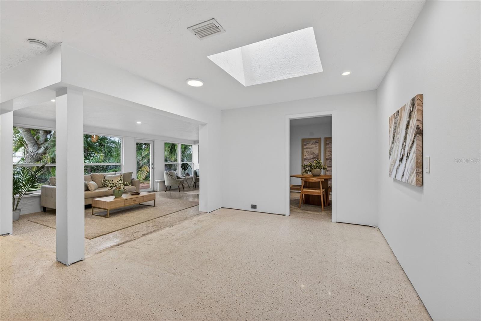 5200 14TH ST NE, ST PETERSBURG, FL, 33703