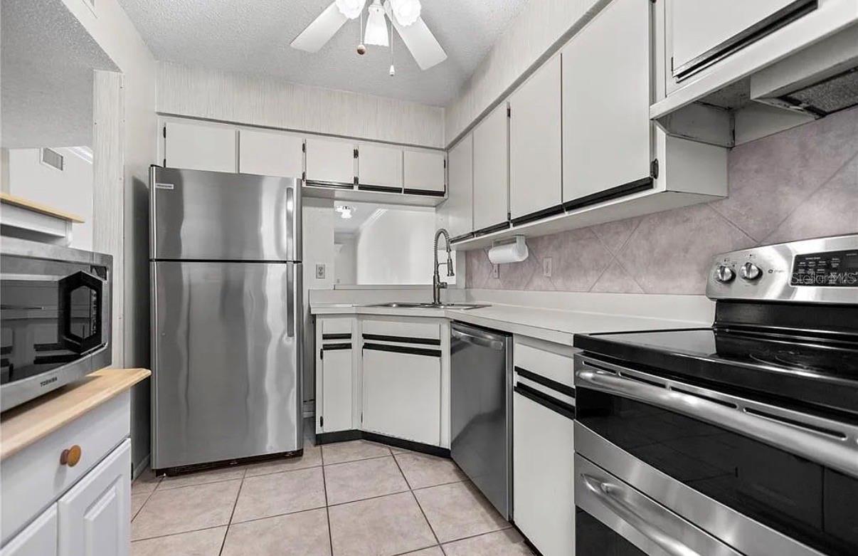 7294 CLOISTER DR #23, SARASOTA, FL, 34231