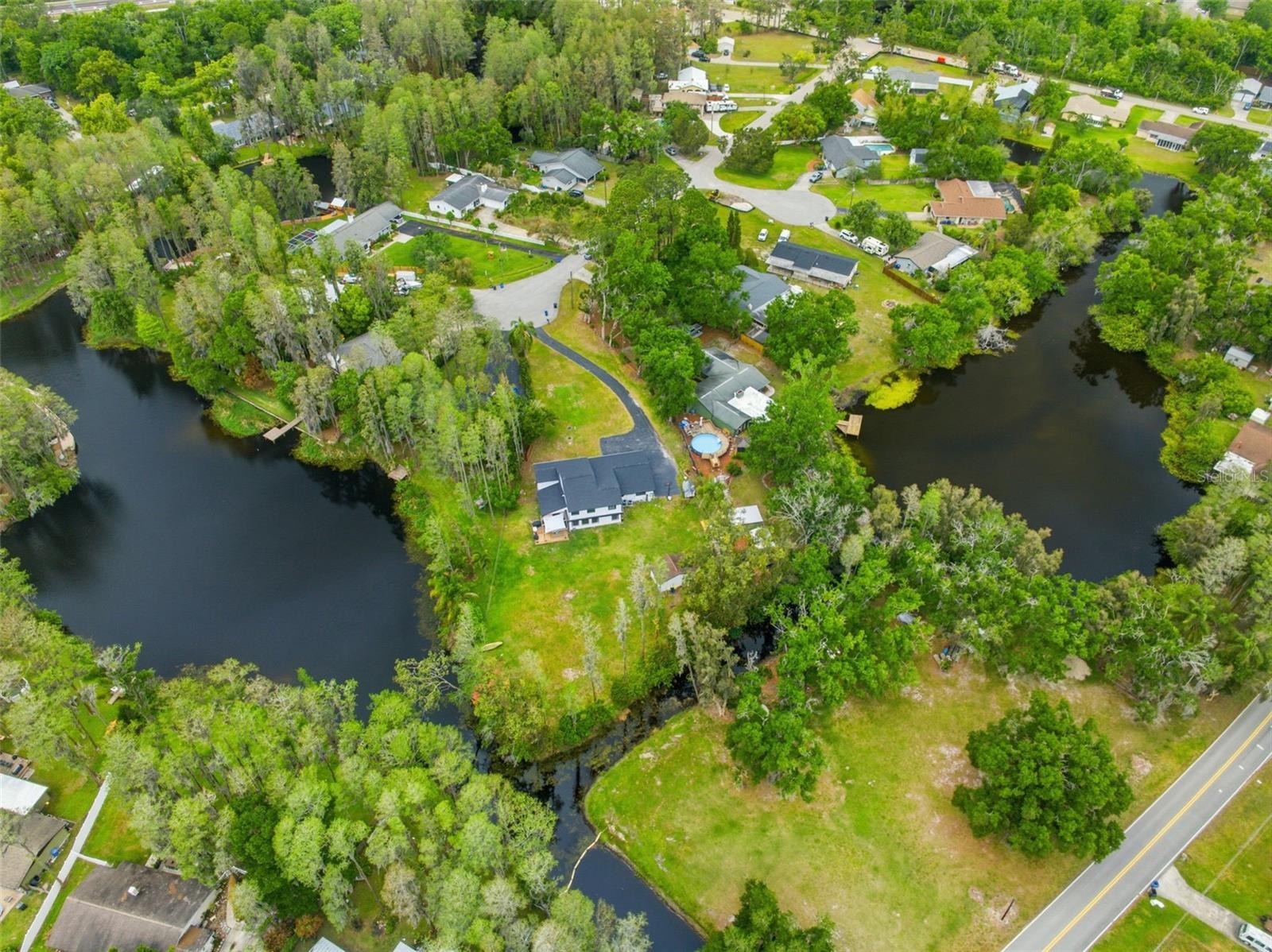 19003 CEDAR LN, LUTZ, FL, 33548