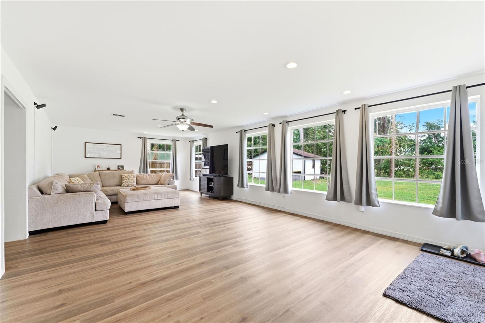 19003 CEDAR LN, LUTZ, FL, 33548