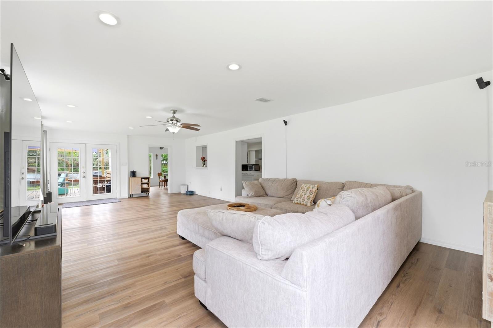 19003 CEDAR LN, LUTZ, FL, 33548