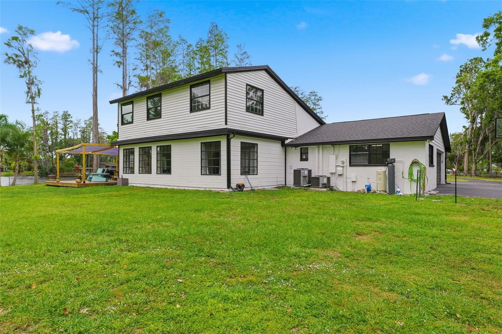 19003 CEDAR LN, LUTZ, FL, 33548