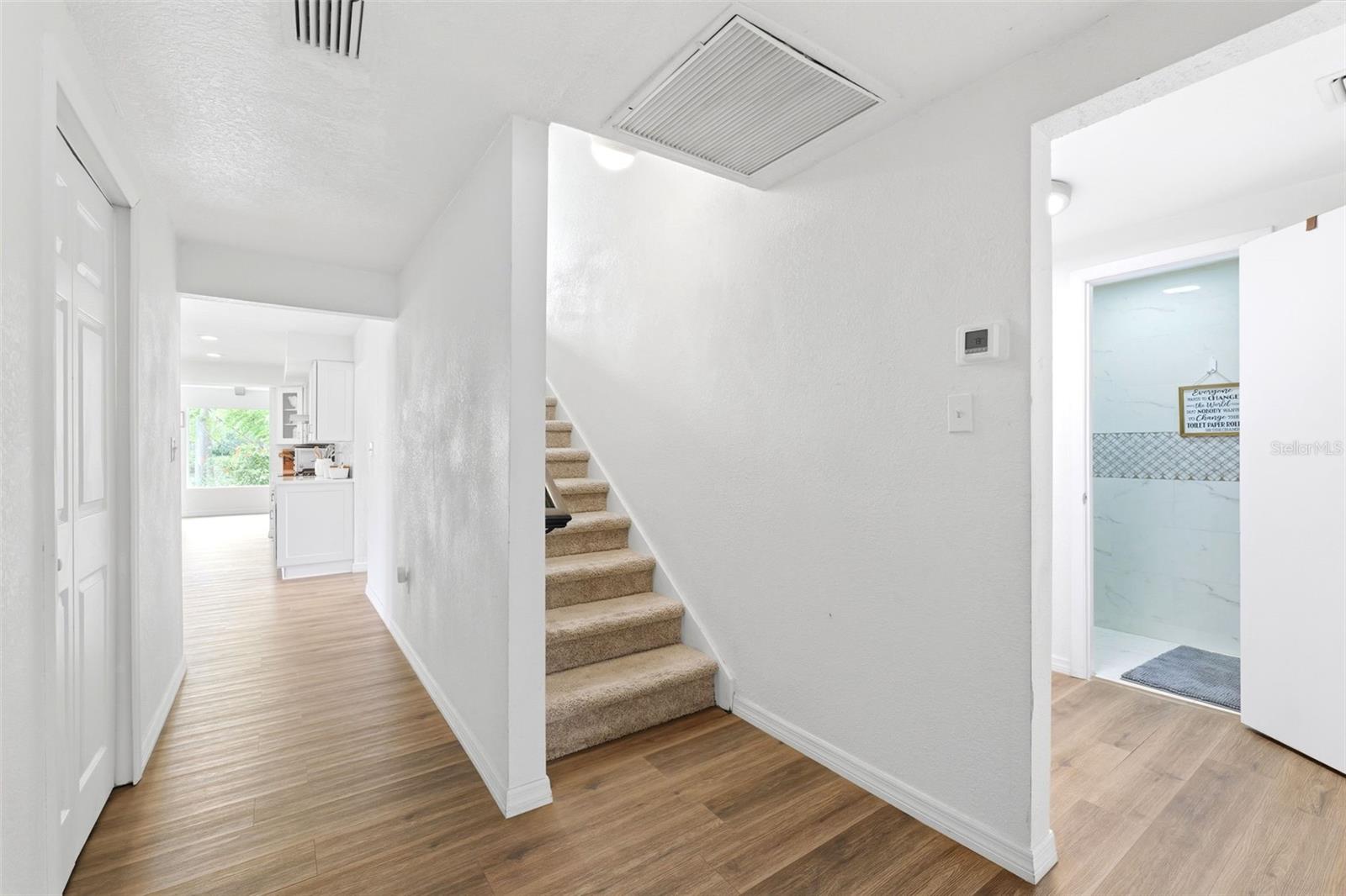 19003 CEDAR LN, LUTZ, FL, 33548