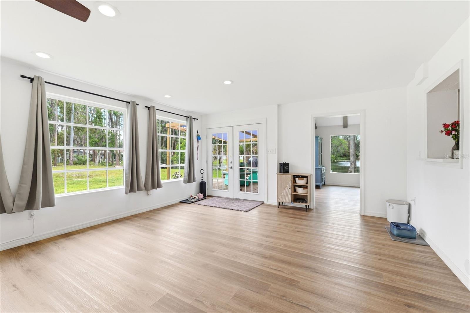 19003 CEDAR LN, LUTZ, FL, 33548