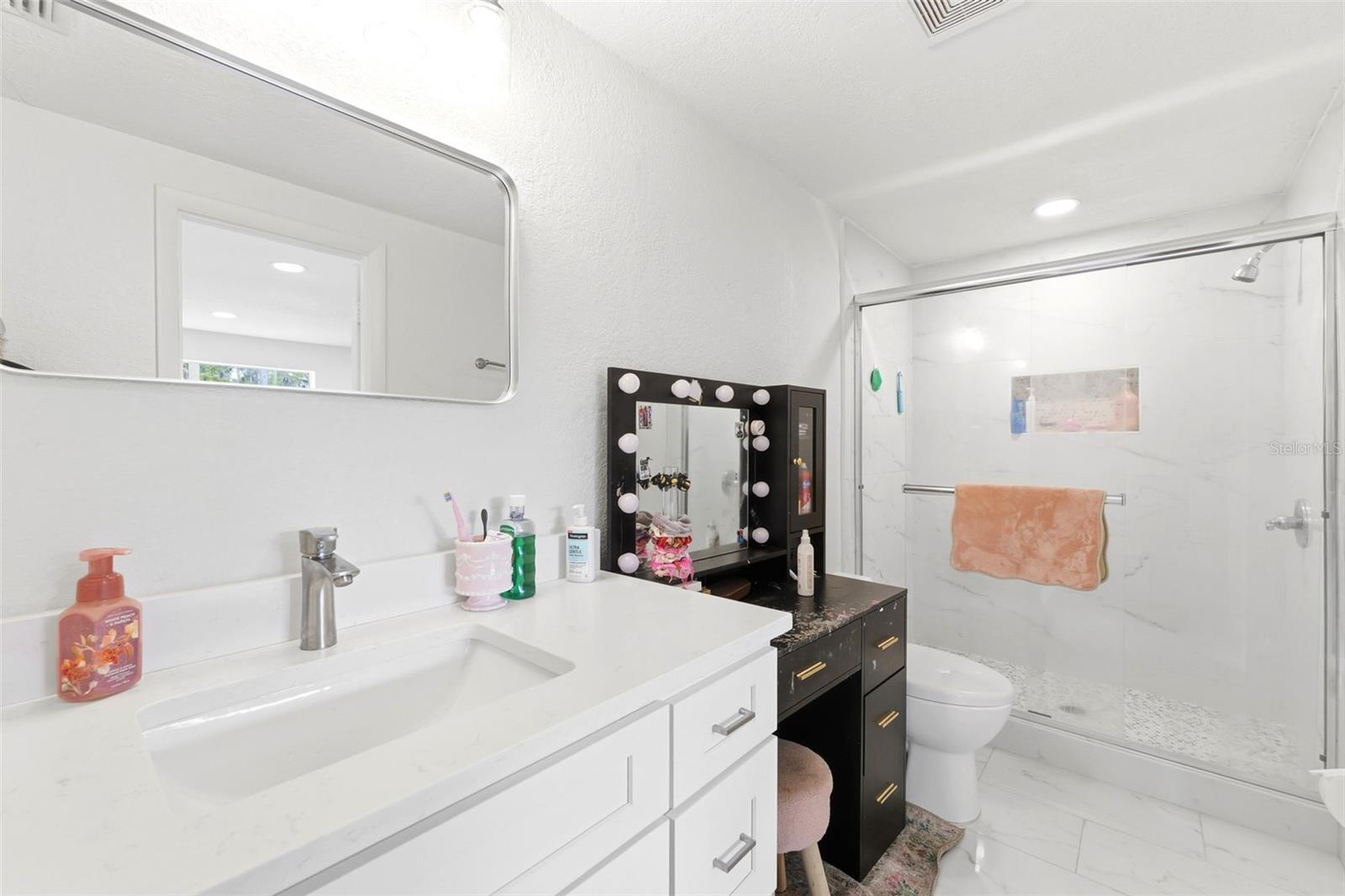 19003 CEDAR LN, LUTZ, FL, 33548