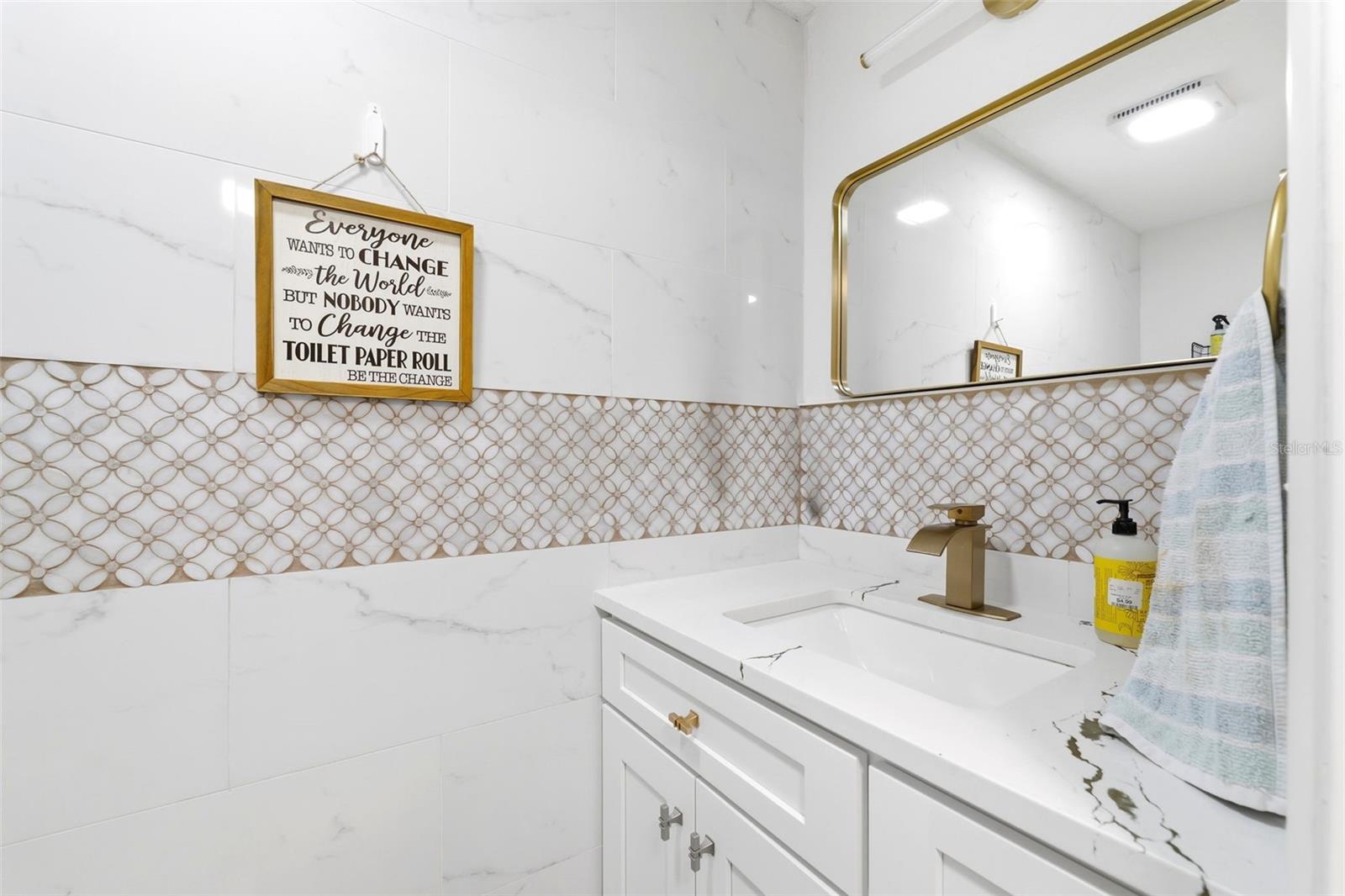 19003 CEDAR LN, LUTZ, FL, 33548