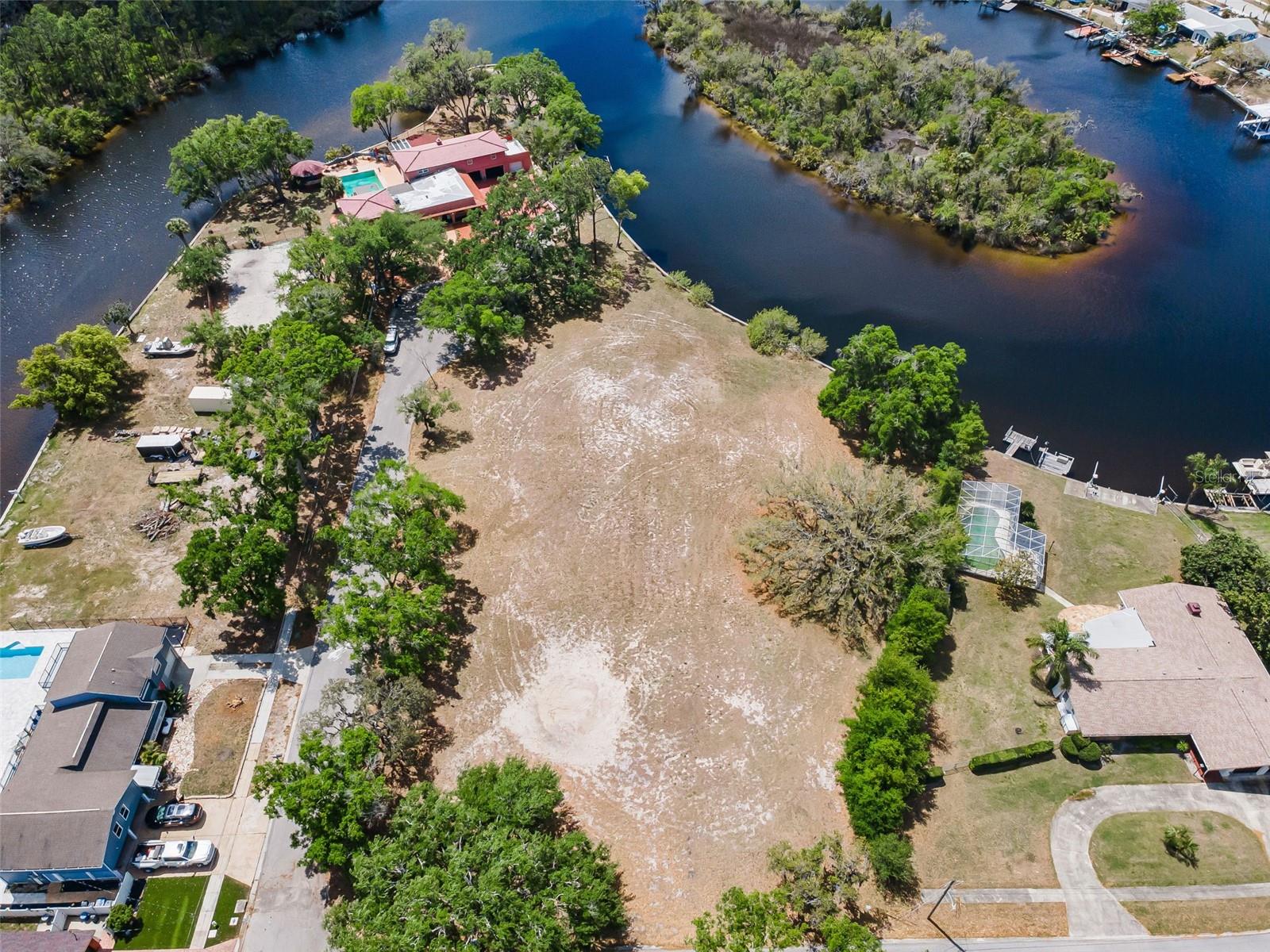 FLOTILLA, HOLIDAY, FL, 34690