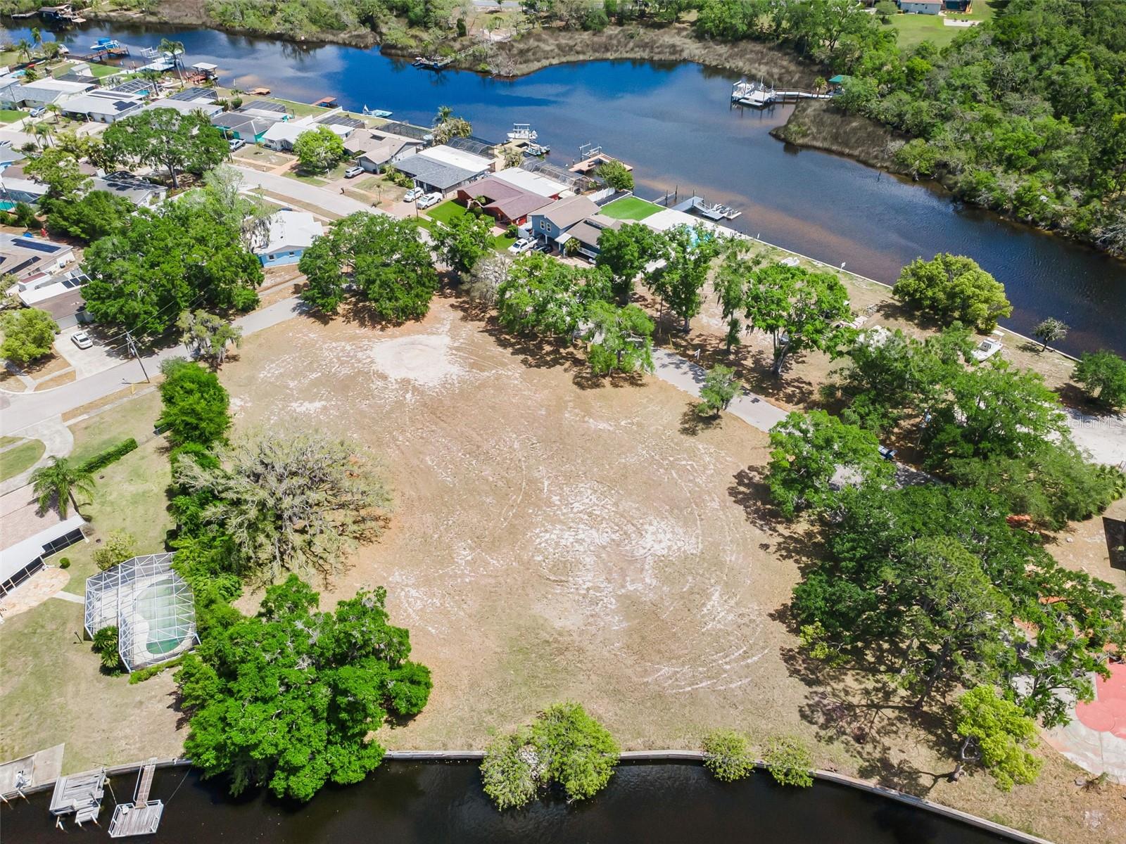 FLOTILLA, HOLIDAY, FL, 34690