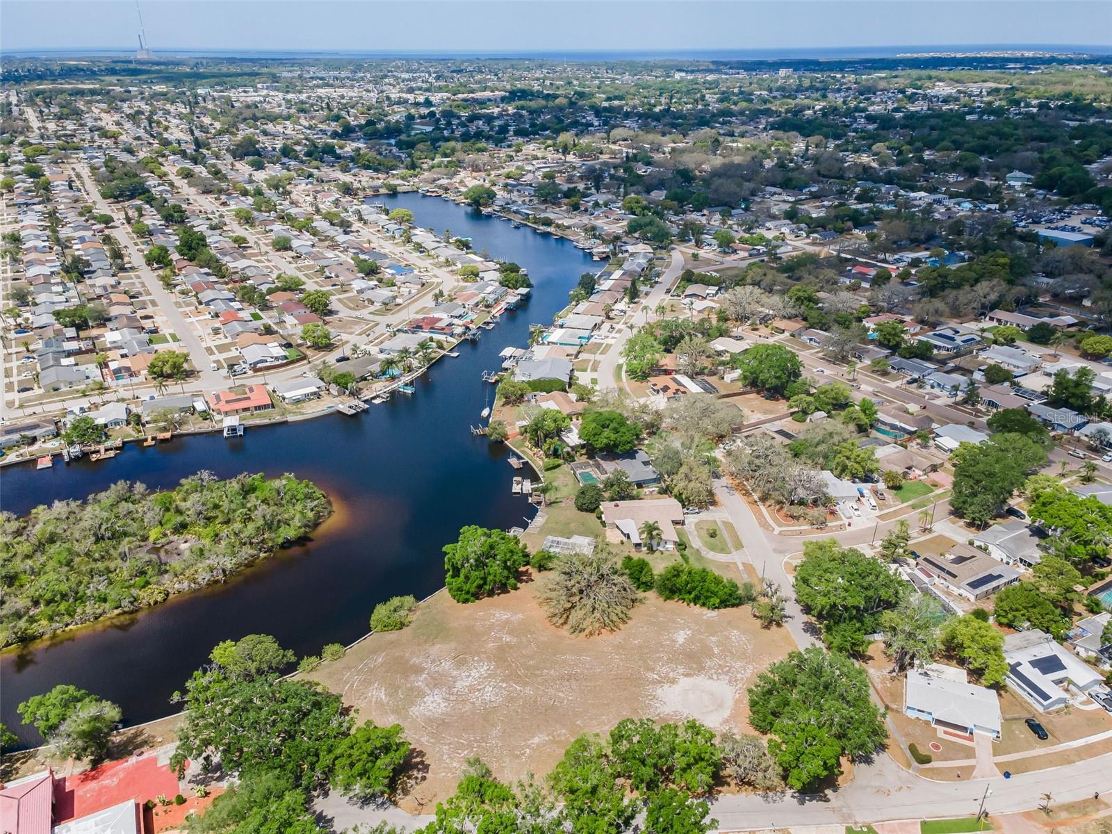 FLOTILLA, HOLIDAY, FL, 34690