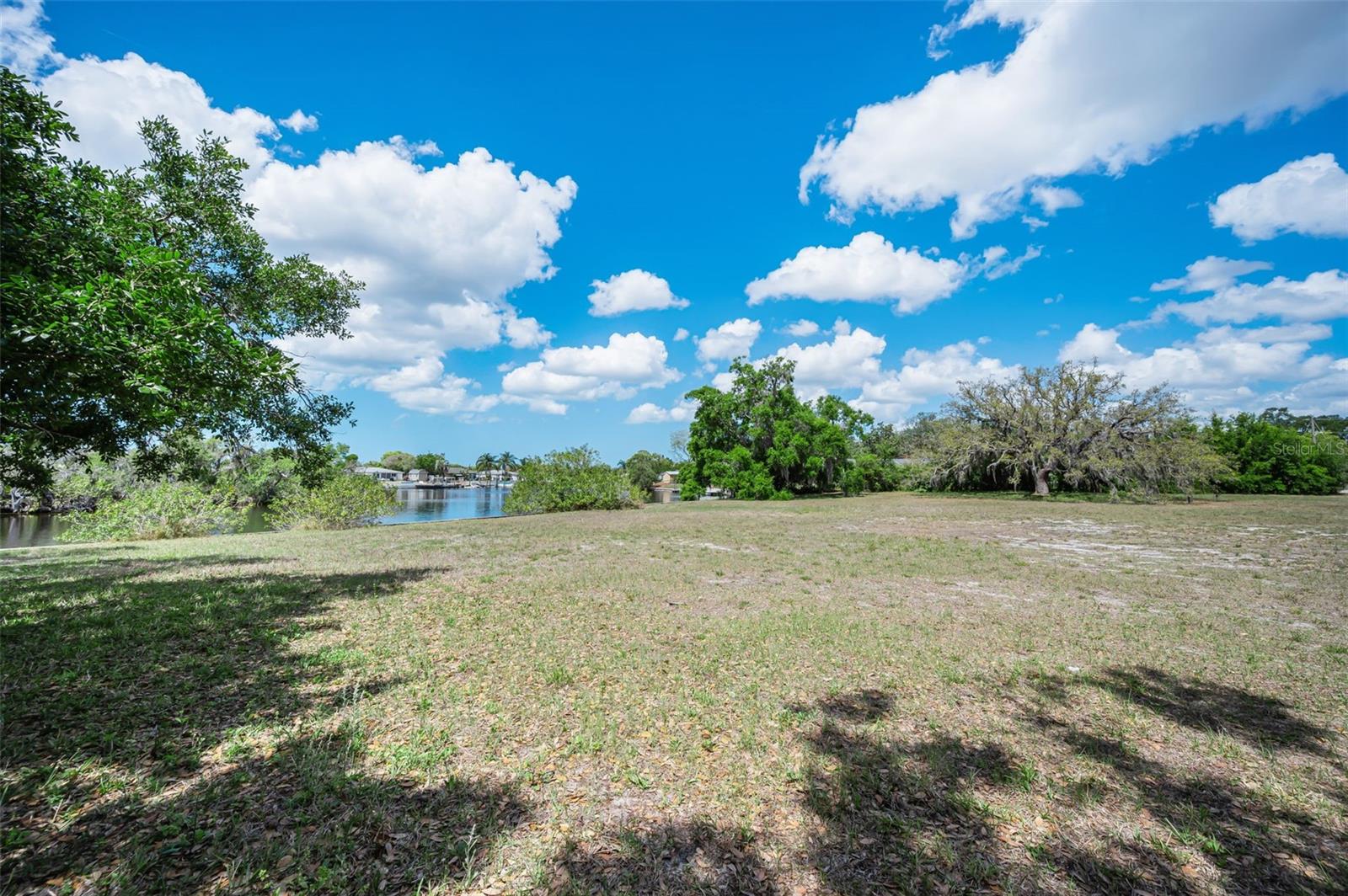 FLOTILLA, HOLIDAY, FL, 34690