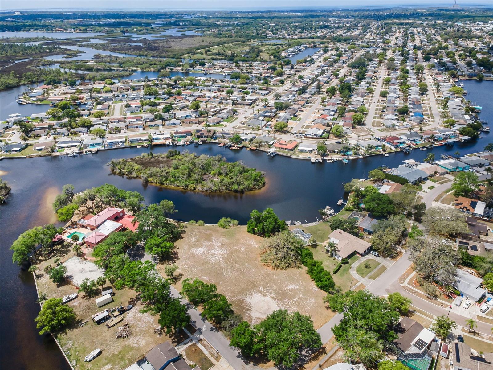 FLOTILLA, HOLIDAY, FL, 34690
