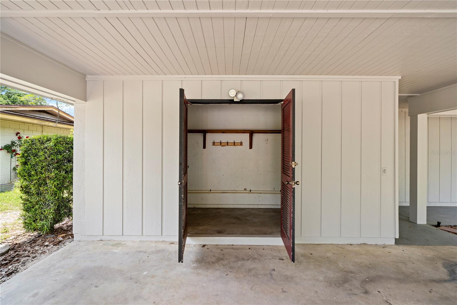 10403 LAKE CARROLL WAY, TAMPA, FL, 33618