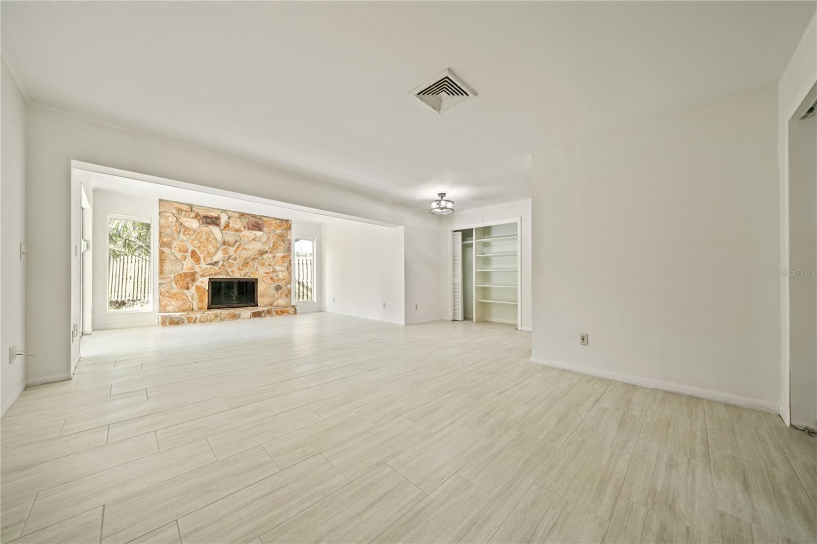 10403 LAKE CARROLL WAY, TAMPA, FL, 33618