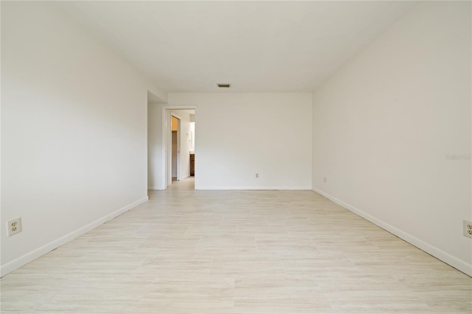 10403 LAKE CARROLL WAY, TAMPA, FL, 33618