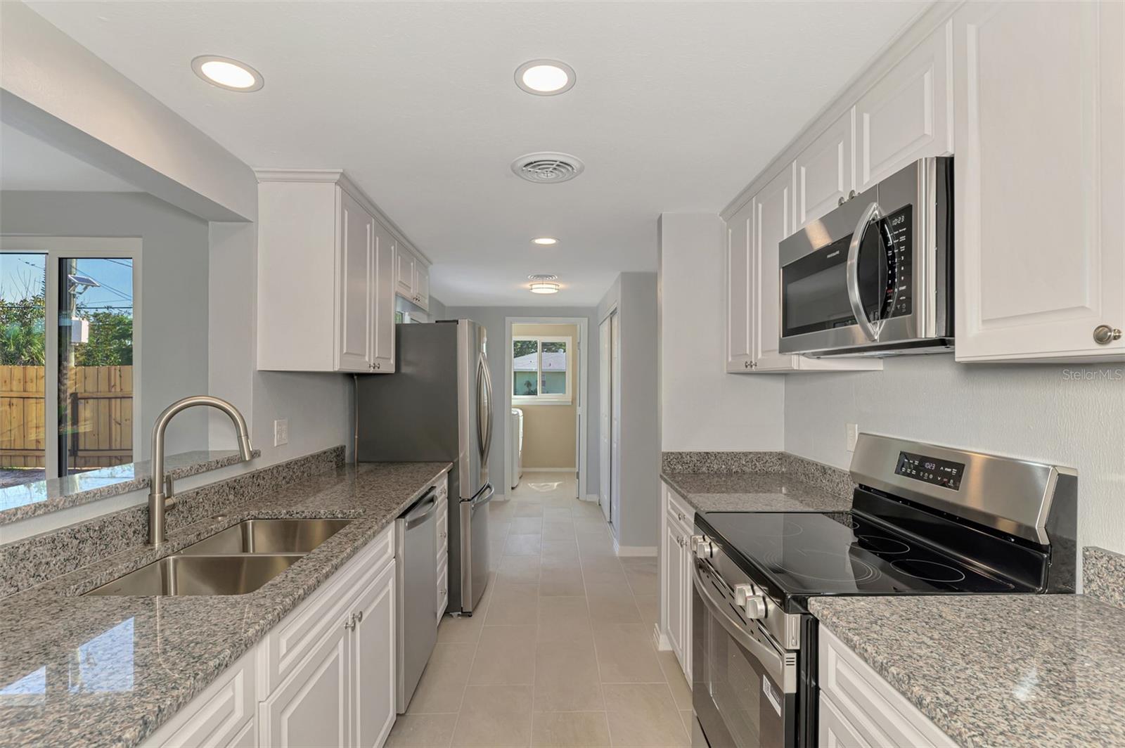 1316 S VENICE BLVD, VENICE, FL, 34293