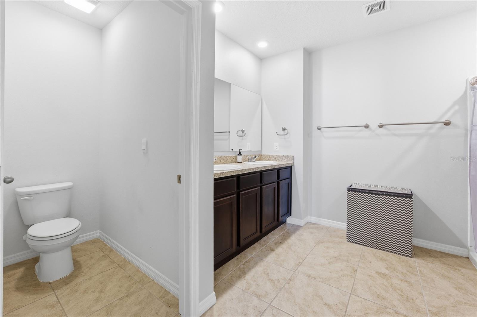 2557 SHAMROCK ST, TAVARES, FL, 32778