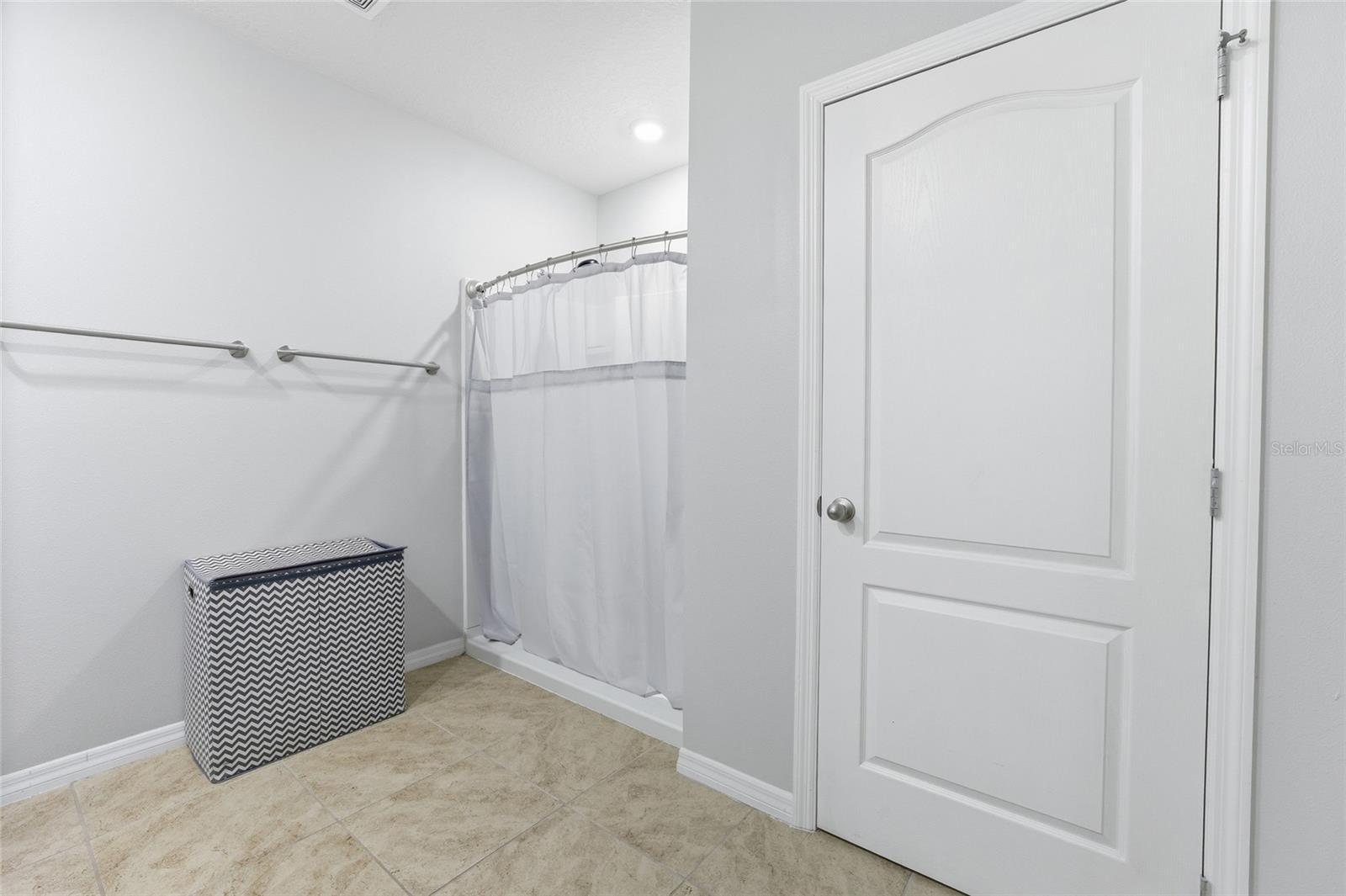 2557 SHAMROCK ST, TAVARES, FL, 32778