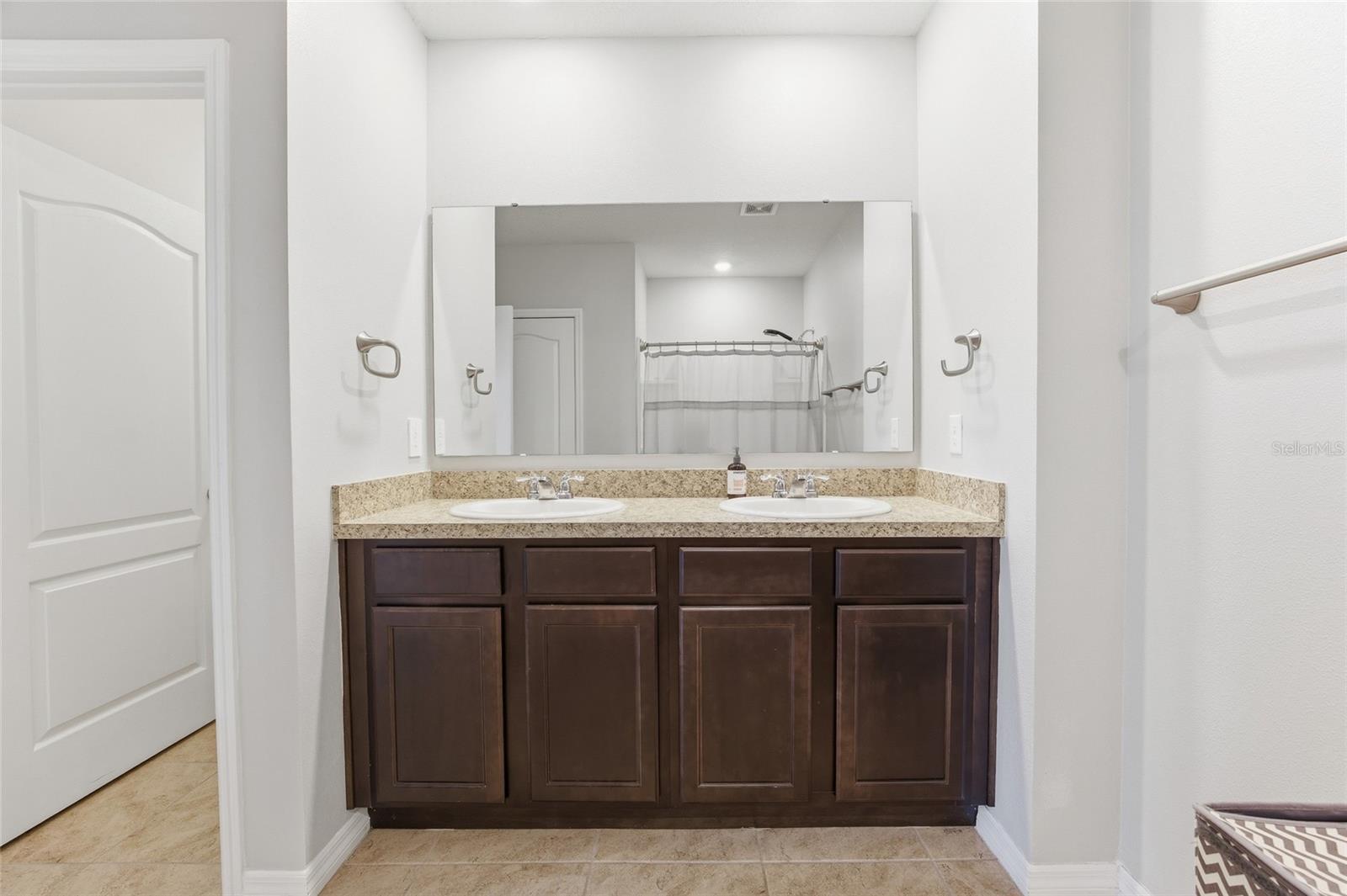 2557 SHAMROCK ST, TAVARES, FL, 32778