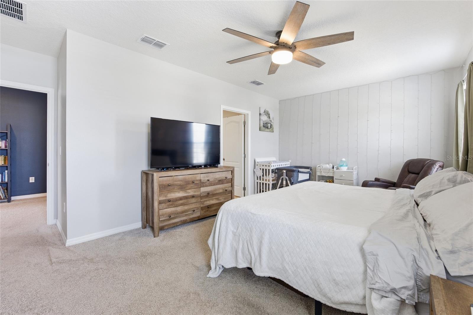 2557 SHAMROCK ST, TAVARES, FL, 32778