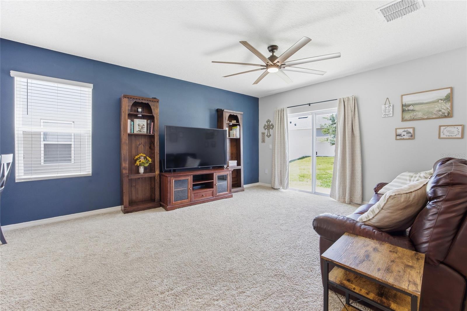 2557 SHAMROCK ST, TAVARES, FL, 32778