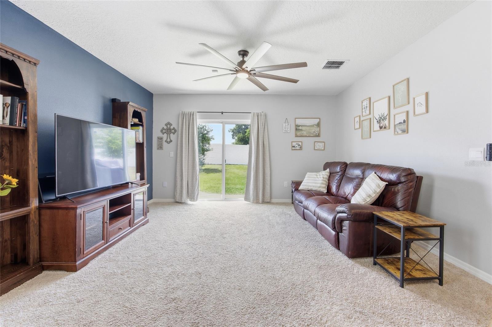 2557 SHAMROCK ST, TAVARES, FL, 32778