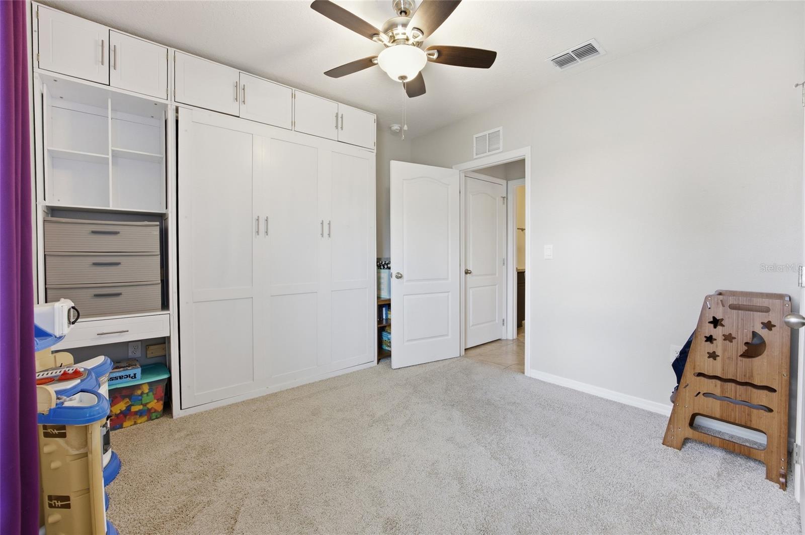 2557 SHAMROCK ST, TAVARES, FL, 32778