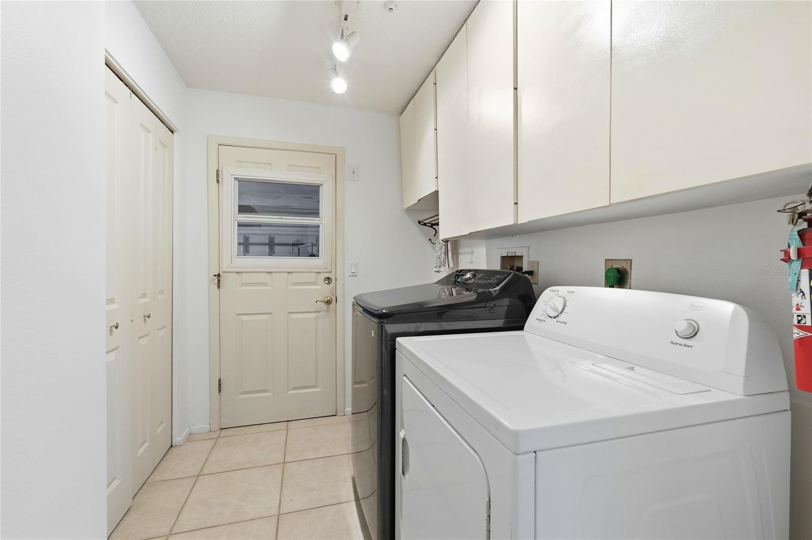 3927 COUNTRY VIEW LN, SARASOTA, FL, 34233