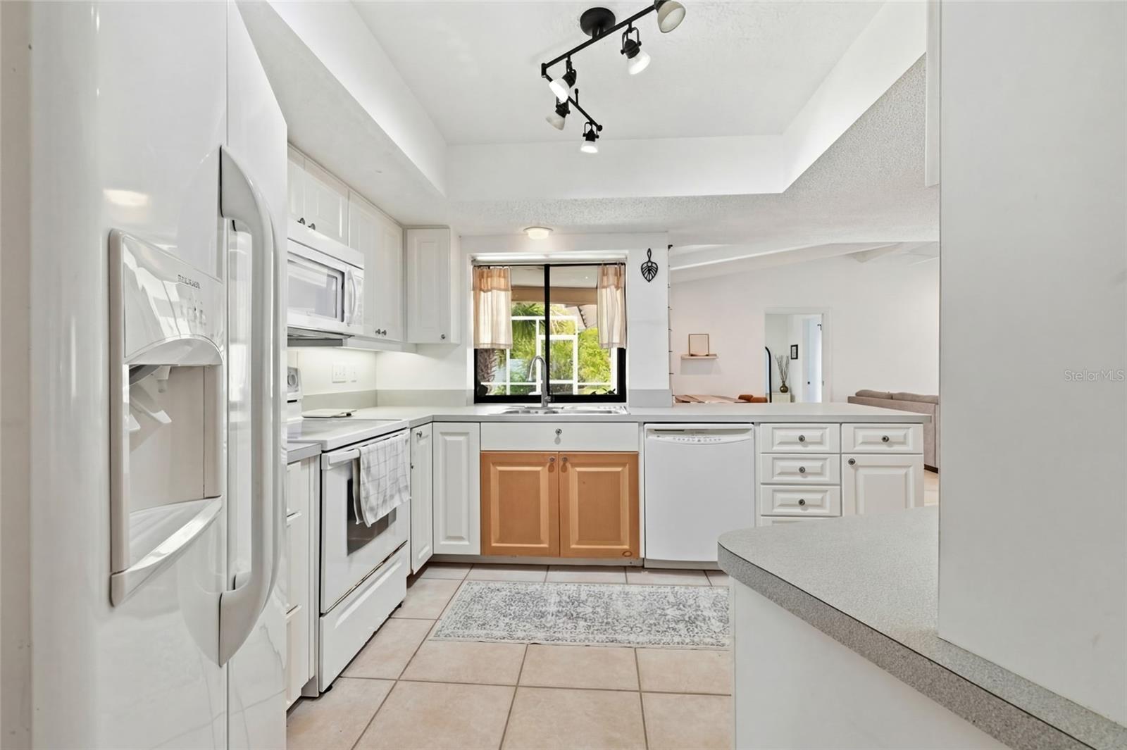 3927 COUNTRY VIEW LN, SARASOTA, FL, 34233