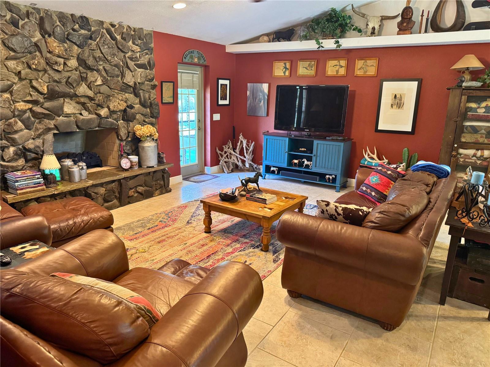 31331 WASHINGTON LOOP RD, PUNTA GORDA, FL, 33982