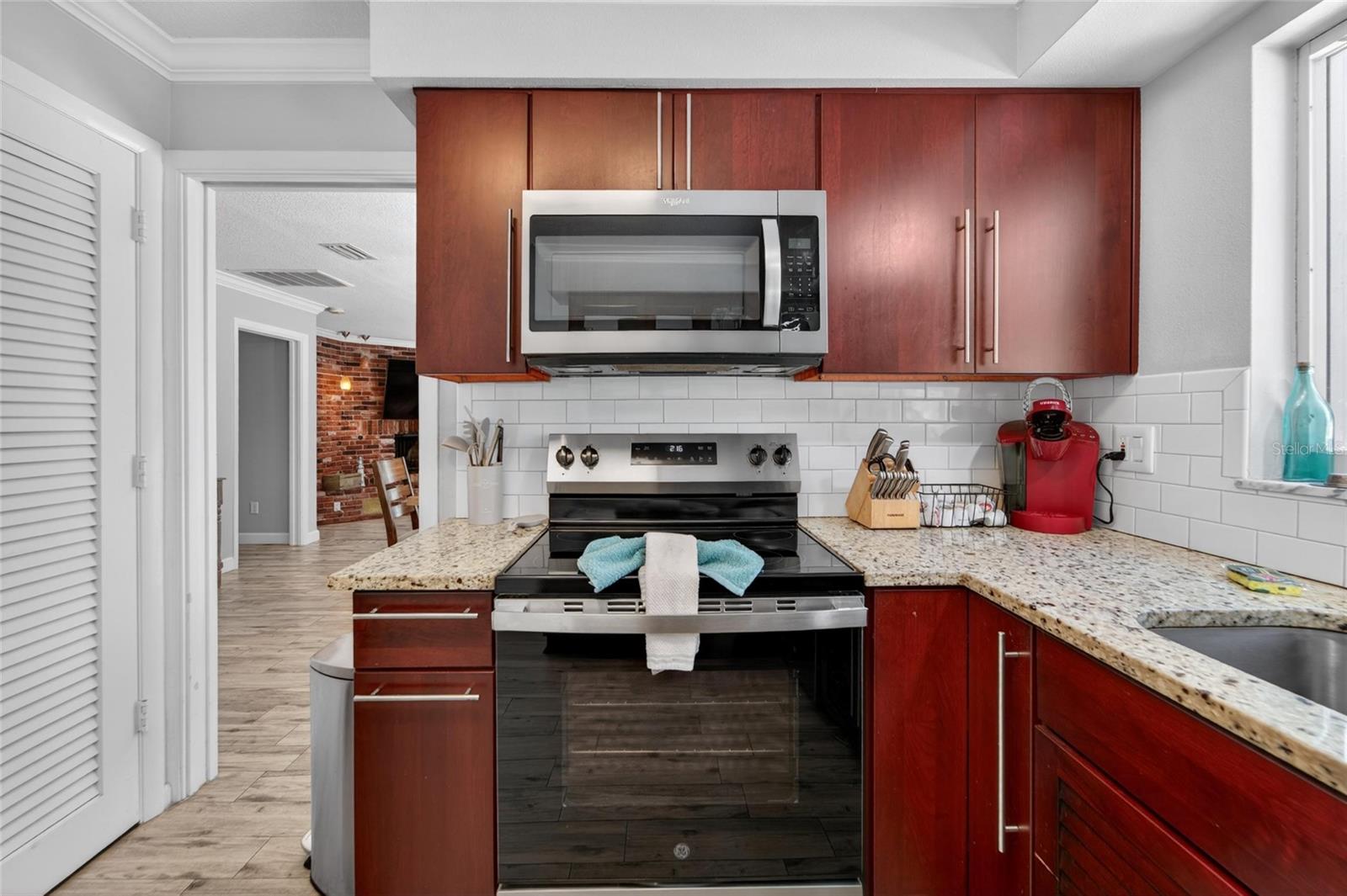 1894 OAKDALE LN N, CLEARWATER, FL, 33764