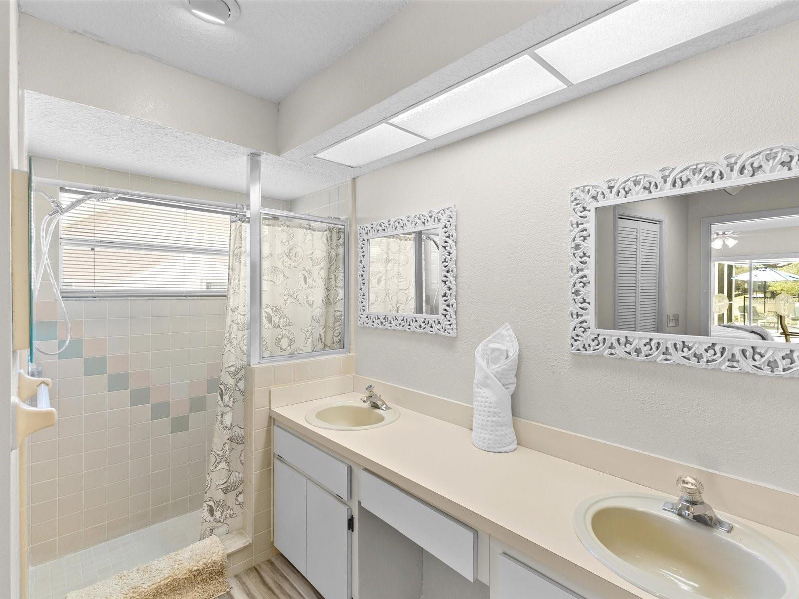 8052 SPRING HILL DR, SPRING HILL, FL, 34606