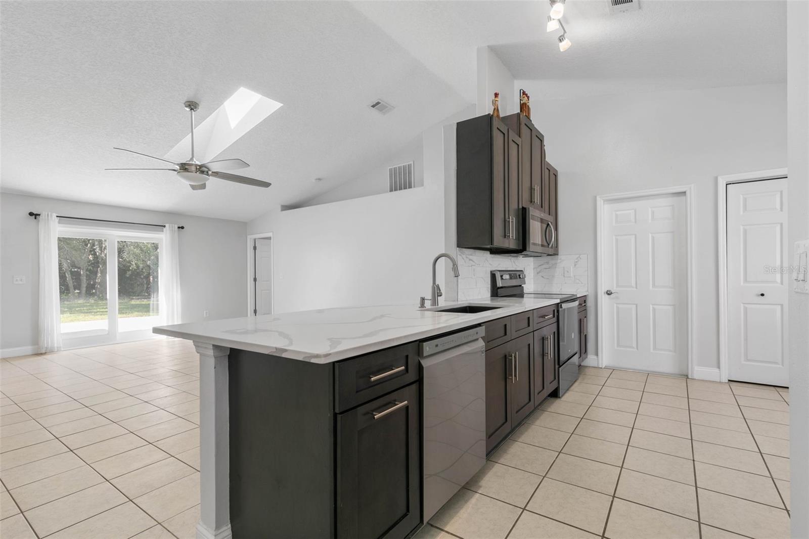 9 FIRETHORN LN, PALM COAST, FL, 32137