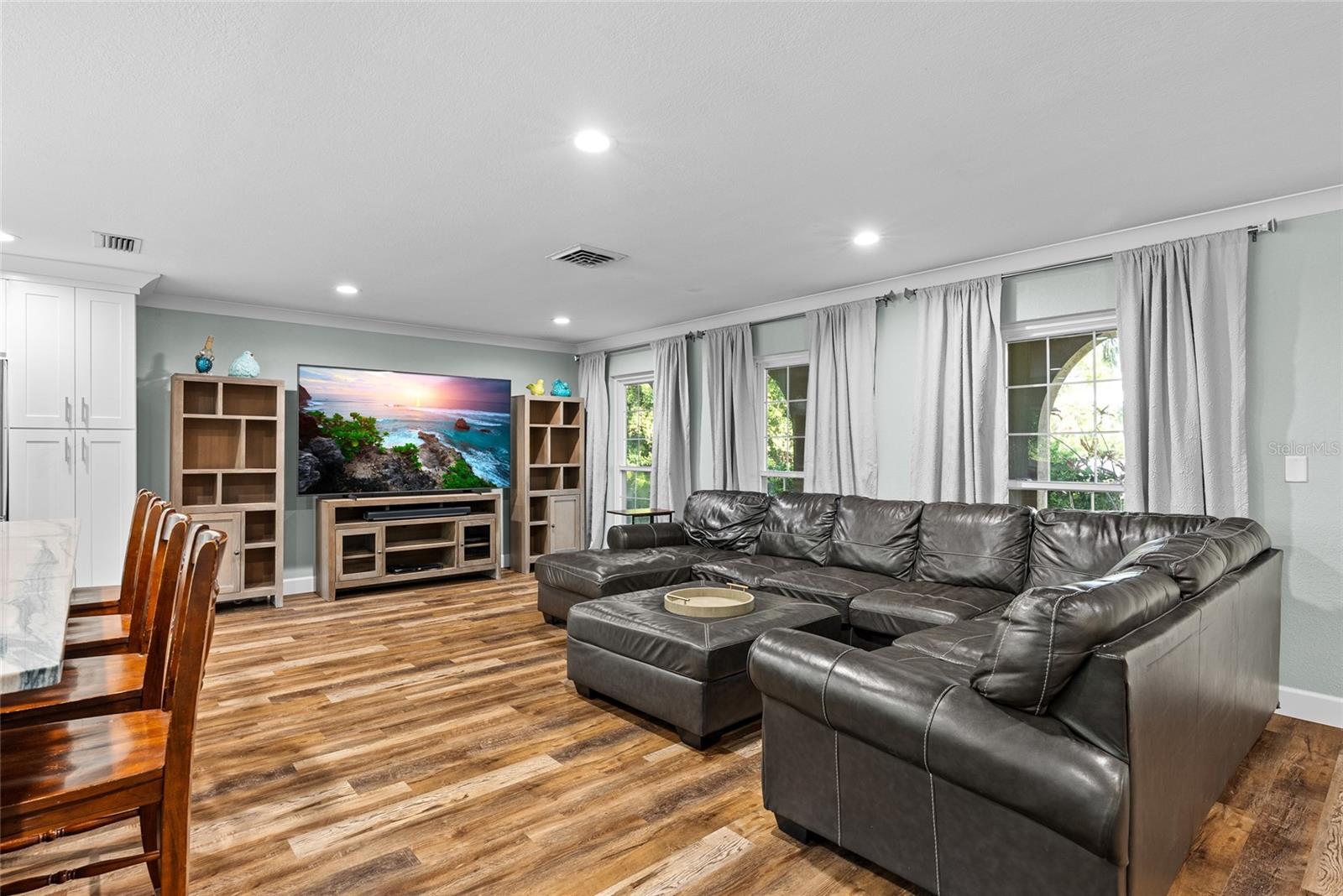 13355 PARK BLVD, SEMINOLE, FL, 33776