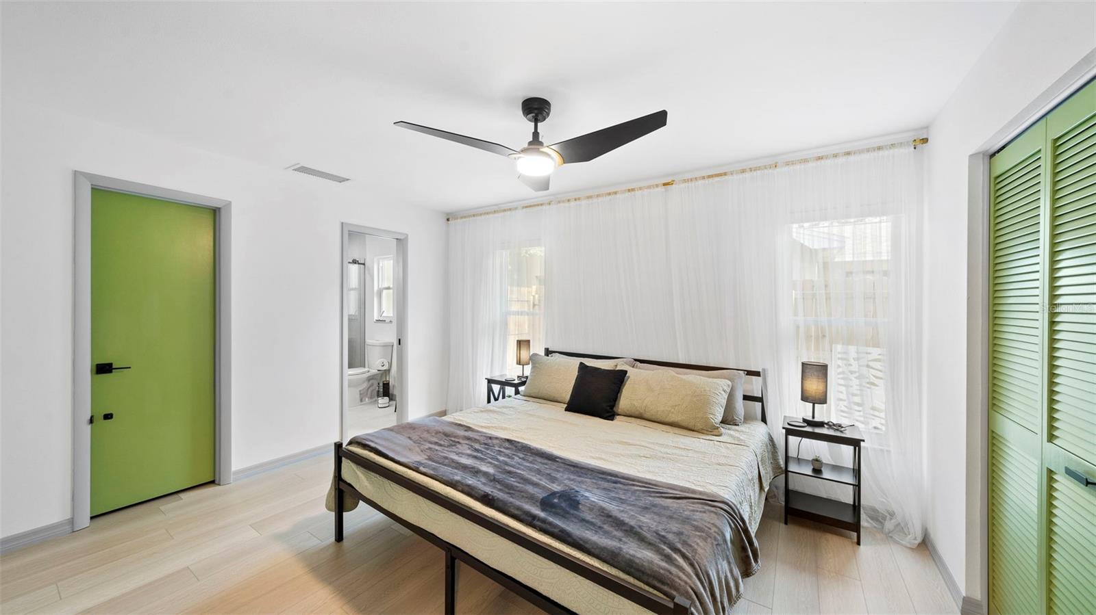 11123 117TH WAY, SEMINOLE, FL, 33778