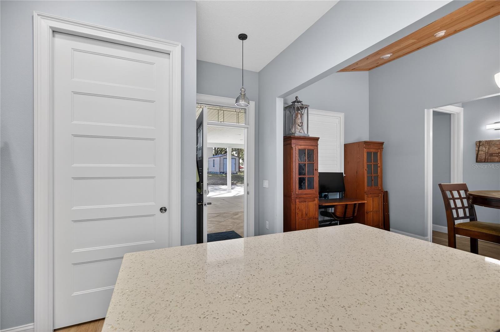 260 S CENTRAL AVE, UMATILLA, FL, 32784