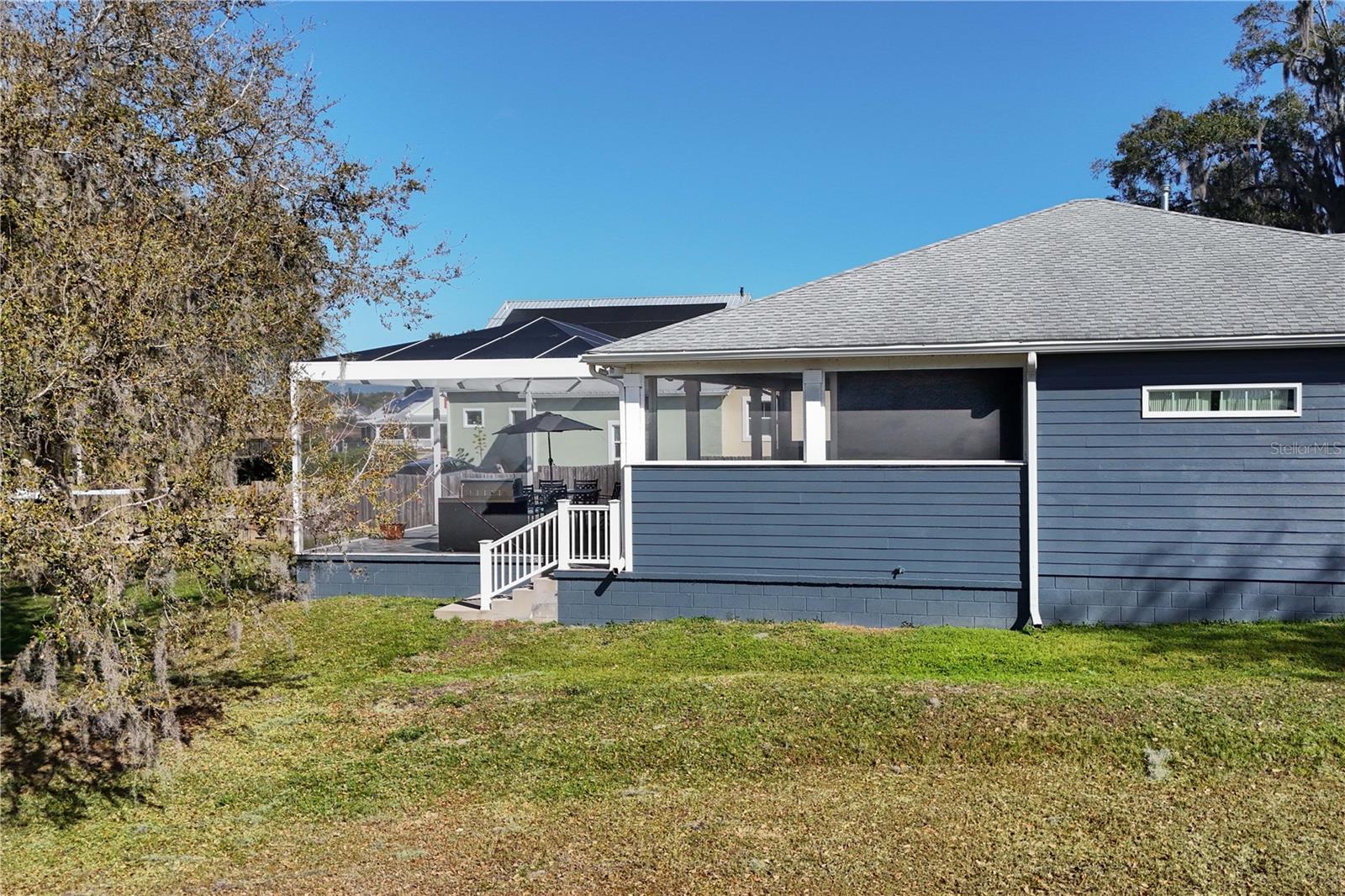 260 S CENTRAL AVE, UMATILLA, FL, 32784