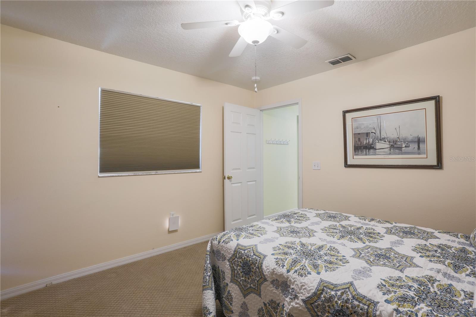 260 S CENTRAL AVE, UMATILLA, FL, 32784