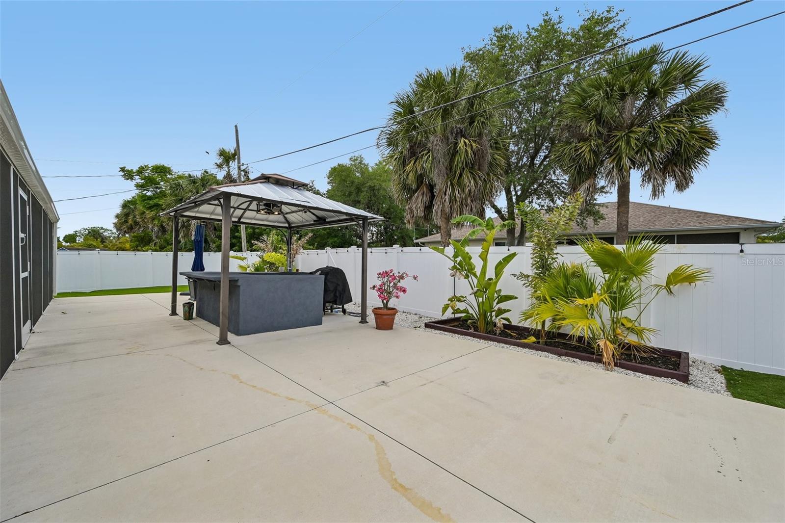 18142 GRIFFEN AVE, PORT CHARLOTTE, FL, 33948