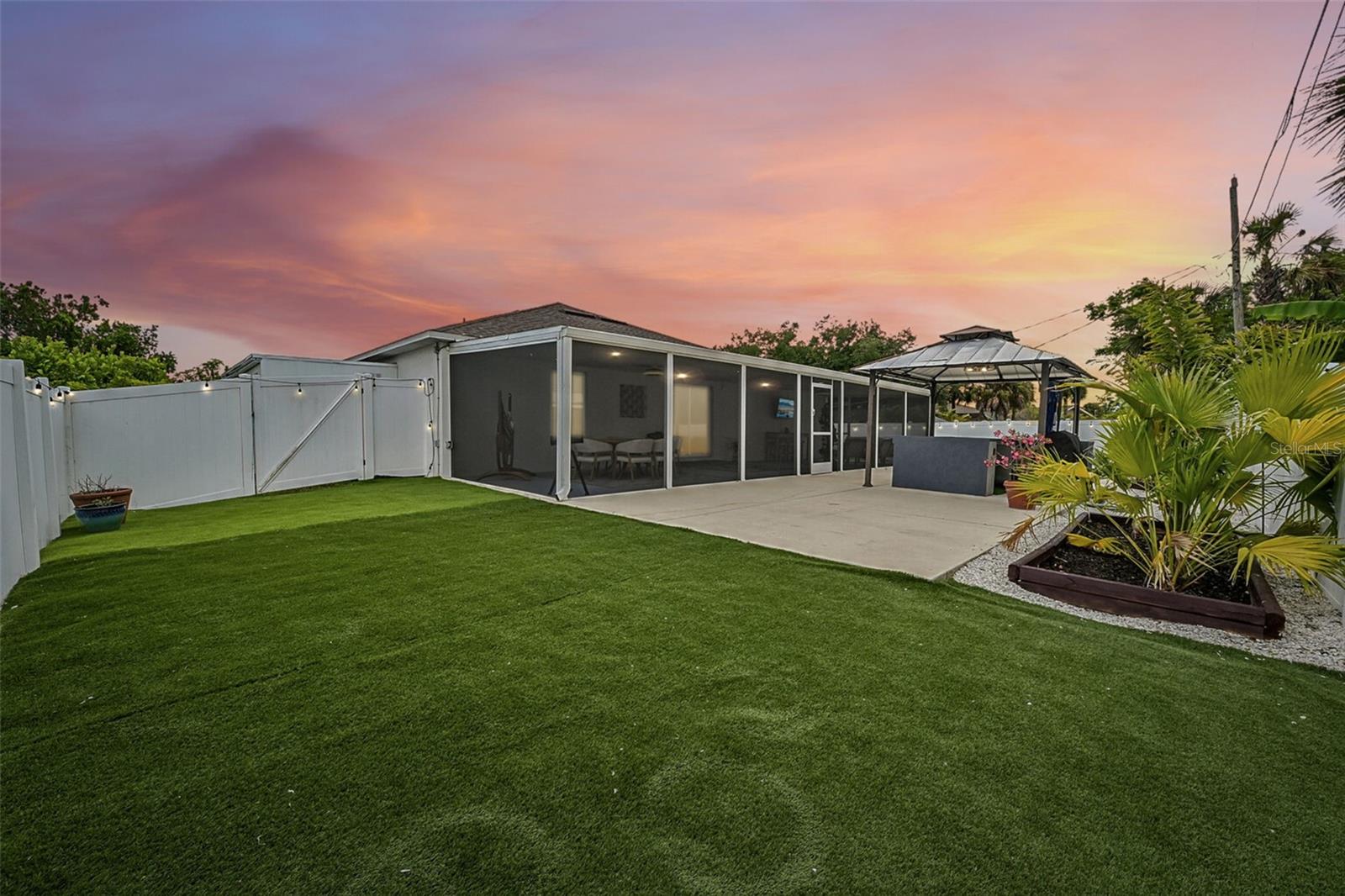 18142 GRIFFEN AVE, PORT CHARLOTTE, FL, 33948