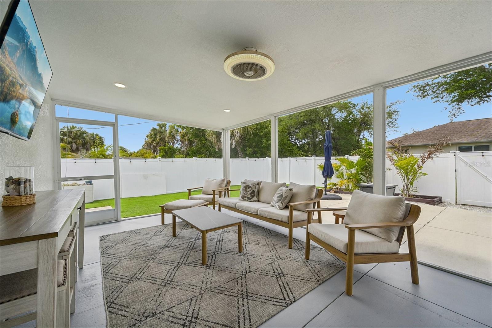 18142 GRIFFEN AVE, PORT CHARLOTTE, FL, 33948